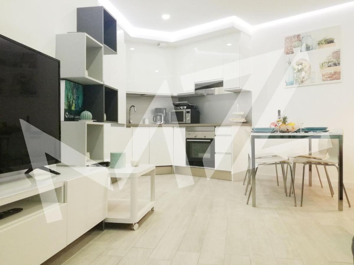 Paradise Ocean Suite Адехе Экстерьер фото
